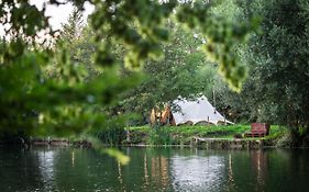 Marston Park - Luxury Lakeside Bell Tents